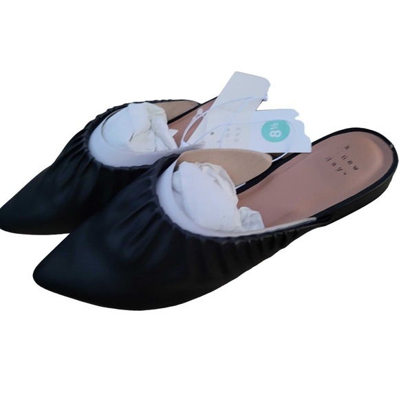 A New Day, Black Elle Flats and Slip Ons, Size 8-1/2 (8.5) - Picture 1 of 3
